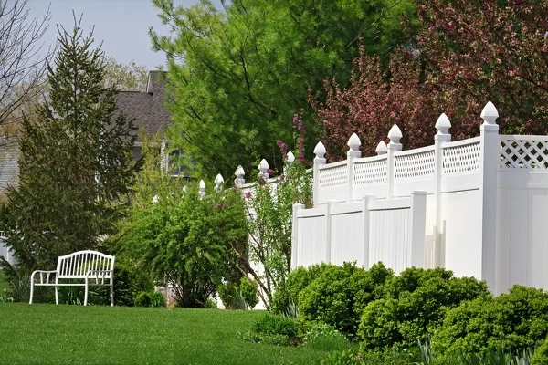 How To Install a Vinyl Fence in Collinsville, IL