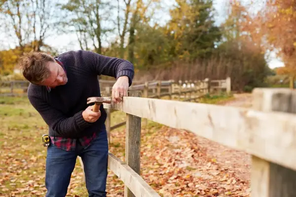How to Install a Wood Fence Collinsville, IL