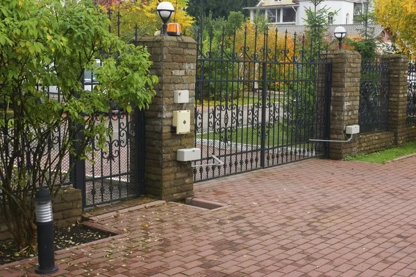 Metal Fence Ideas Collinsville, IL